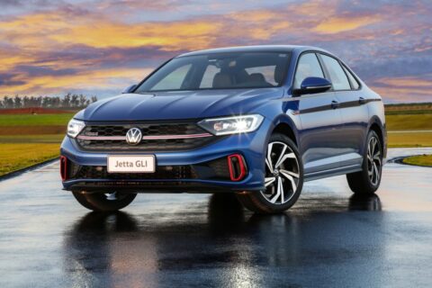 VW derruba preço do Jetta GLI em mais de R$ 30 mil após BYD Seal anunciar parcelas de R$ 3.517,00