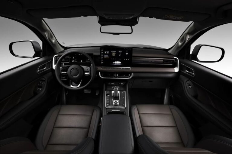 Interior da GWM Poer P30
