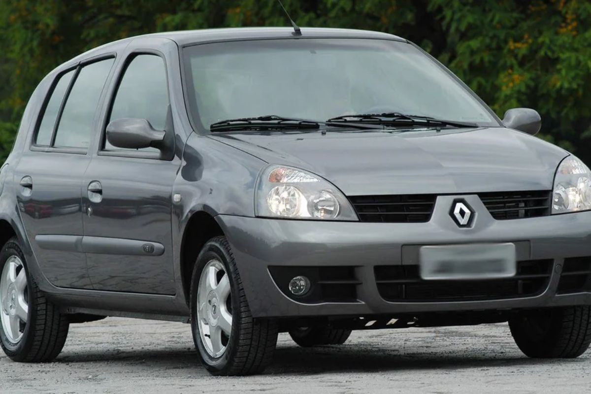Renault Clio Privilege 1.6 16V 2005