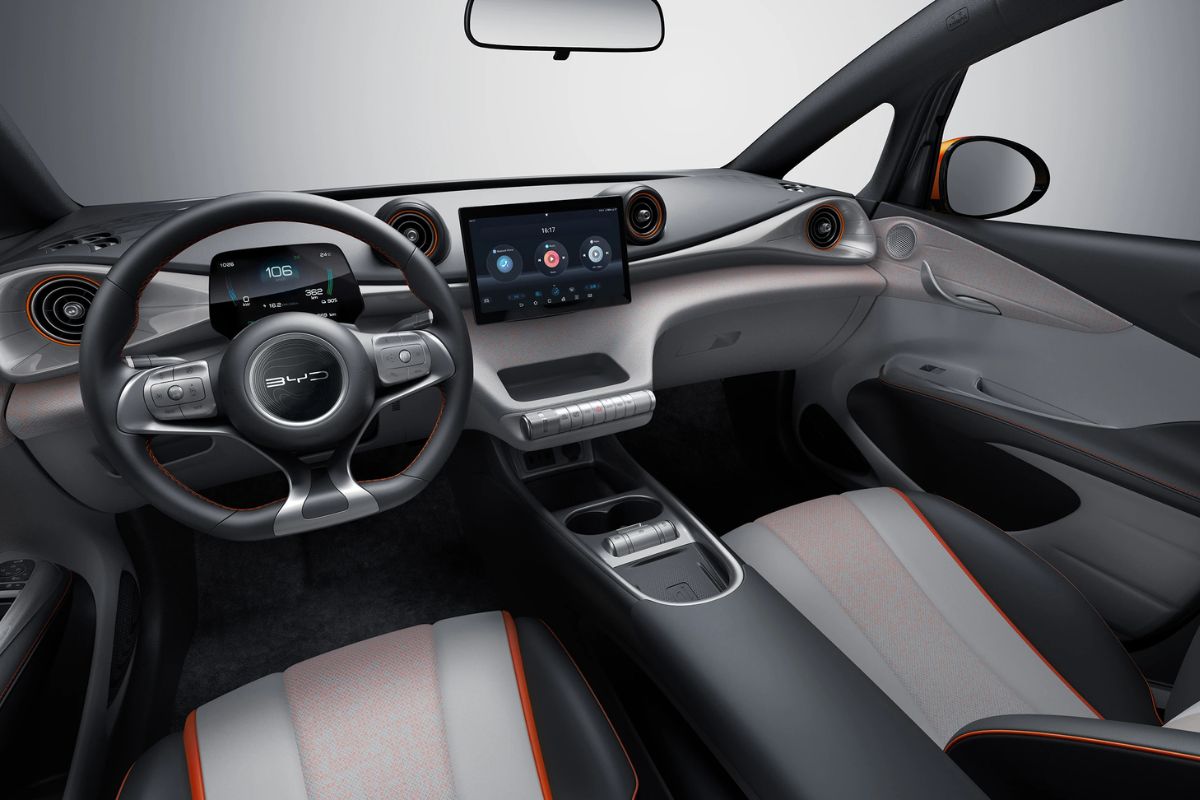 Interior do BYD Dolphin GS 2026