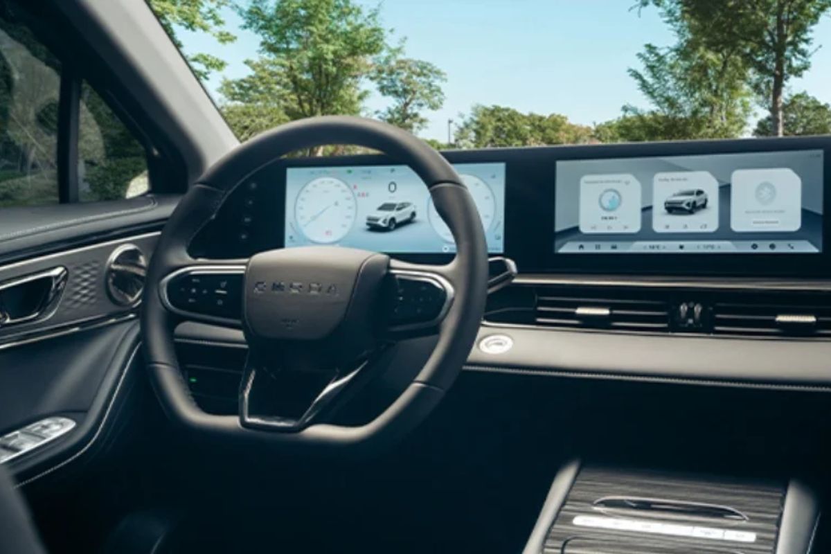 Interior do Omoda 5 SHS-H Luxury