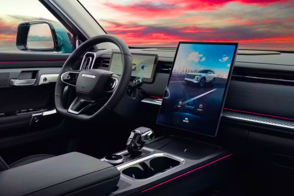 Jaeeco 5 é um carro de muita tecnologia.