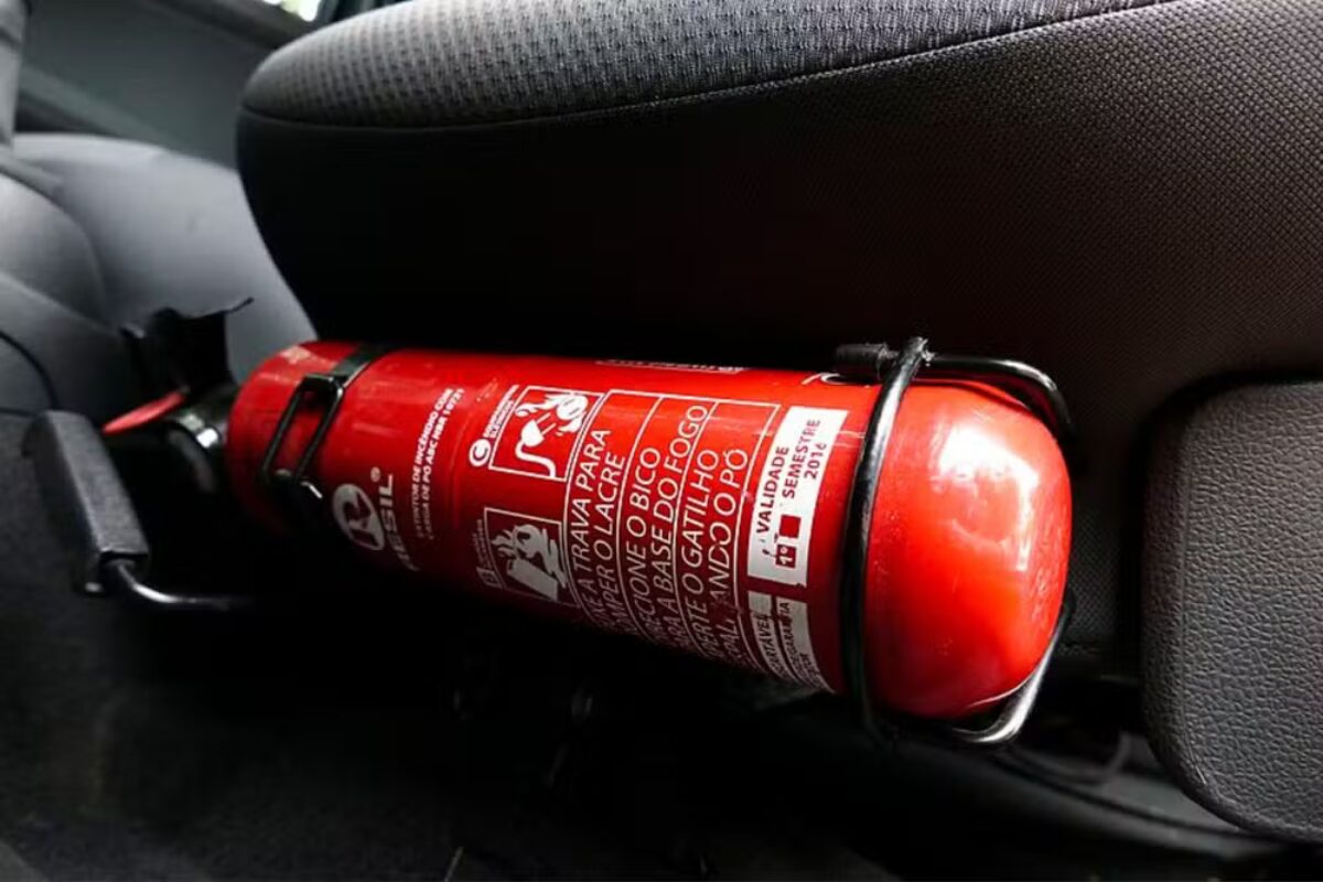 Confira itens de segurança que podem salvar vidas em um carro.