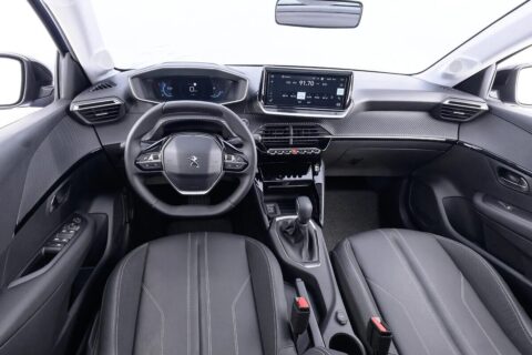 Peugeot 208 cai para R$ 96.990 e ganha taxa zero para enfrentar Polo e Onix