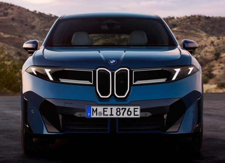 BMW iX3 chega a 50 mil unidades produzidas e se aproxima de 100 mil pedidos