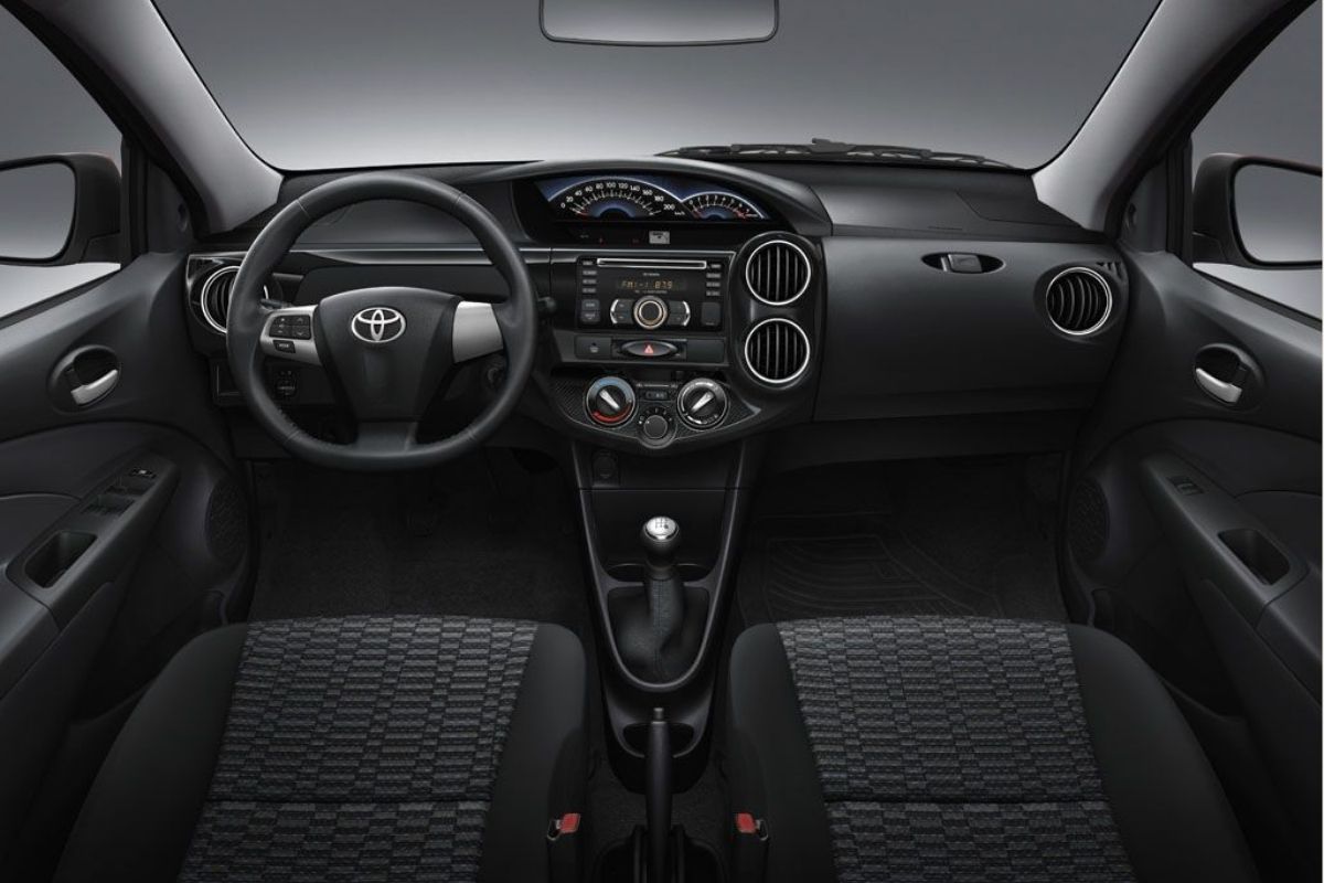 Interior do Etios Sedan XLS 1.5 2015