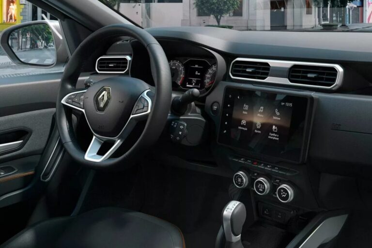 Renault Duster impressiona com desempenho nas estradas.
