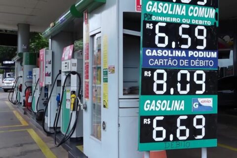 Gasolina E32 muda regra dos 70% e leva etanol perto de 78% como referência teórica