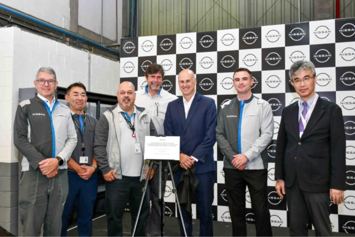 Nissan está investindo pesado em novas tecnlogias no Brasil, fortalecendo o mercado de trabalho.