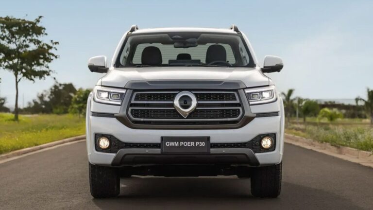 GWM Poer P30 chama atenção pelo preço, mesmo sendo um carro grande.