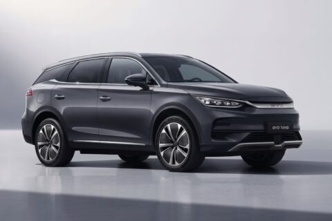 BYD Tang perde 49,9% das vendas e ganha 3ª geração de 850 km CLTC com recarga de 10% a 70% em 5 min na China