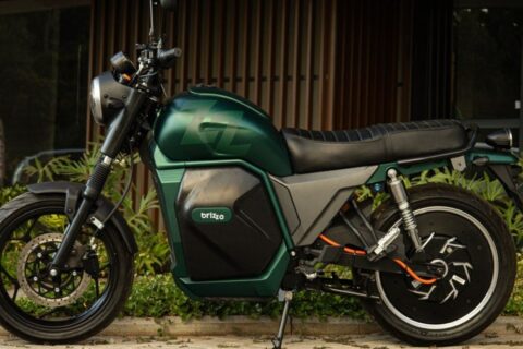 Brizze Z4 estreia por R$ 13.990, roda 120 km e troca bateria em minutos para mirar motoboys