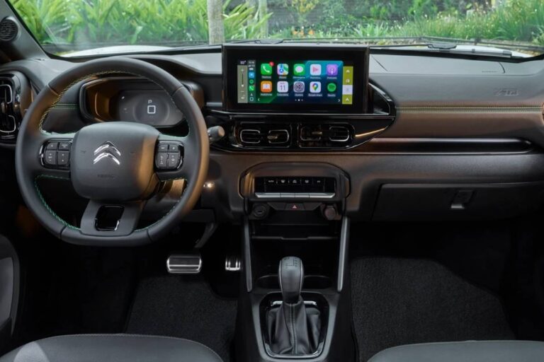 Interior do Citroën Aircross Shine