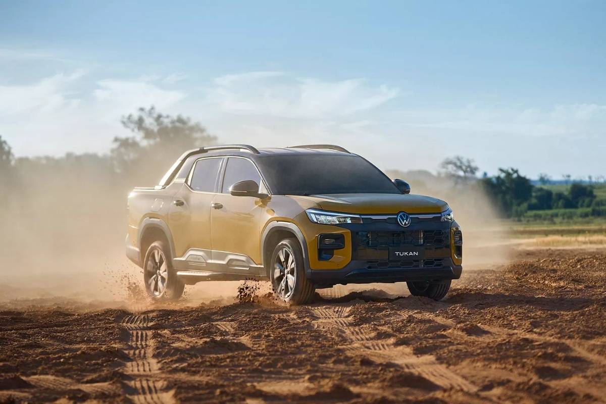 VW Tukan na estrada de terra