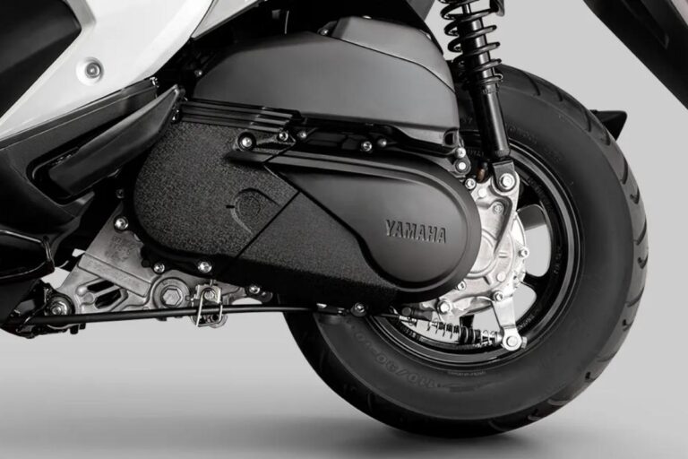 Detalhe da Yamaha ZR