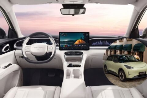 Geely EX2 lidera a China com 32.306 vendas e abre 7.148 carros sobre o Tesla Model Y