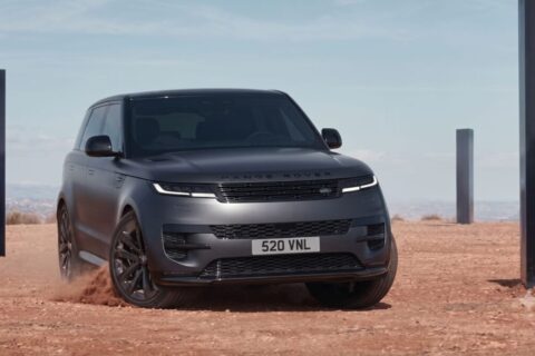 Range Rover Sport fica R$ 199 mil mais barato em nova versão híbrida de 550 cv