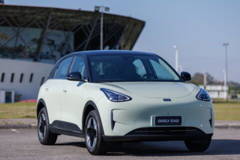 Geely EX2 cobra R$ 637 menos que Dolphin Mini nas revisões até 60 mil km