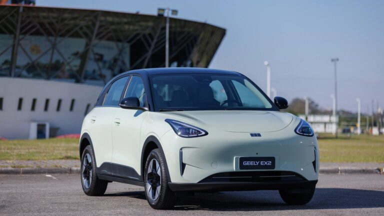 Geely EX2