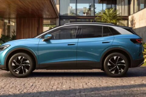 Volkswagen ID.4 inicia vendas por R$ 299.990, R$ 40 mil abaixo do BYD Sealion 7 e R$ 90 mil abaixo do Kia EV5 na disputa de preços entre SUVs médios elétricos