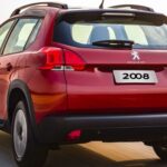 Peugeot 2008 Allure AT 2018 vale R$ 54.676 em outubro, R$ 5.721 menos que Ford EcoSport SE e R$ 18.516 abaixo do Nissan Kicks S entre SUVs compactos automáticos