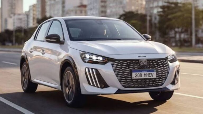 Peugeot 208 GT MHEV