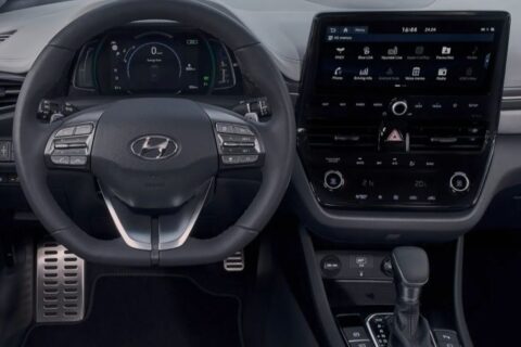 Ioniq híbrido 2022 vale R$ 16.277 menos que Prius 2020
