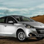 Com 15,1 km/l na cidade, Peugeot 208 1.2 2017 supera Fiesta 1.6 e Fox 1.6 no consumo