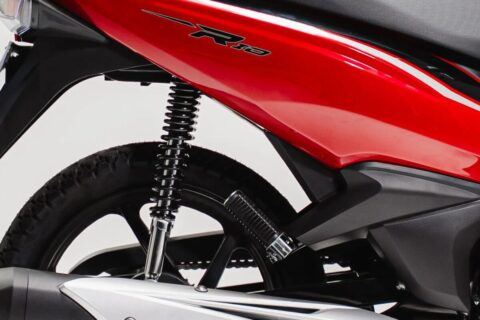 Rio 125 EFI traz injeção e freio a disco por R$ 11.990, entre Jet 125 e Honda Biz ES