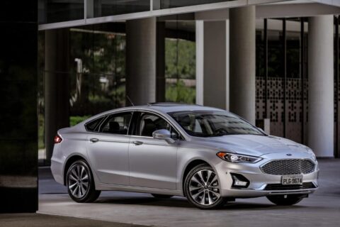 Ford Fusion 2.5 Flex soma R$ 9.022 em seis revisões programadas até 60 mil km rodados