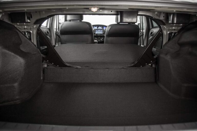 Porta-malas do Toyota Etios X 2017